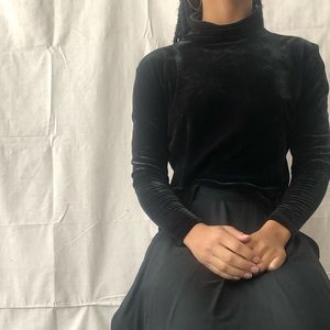 Vintage black velvet plush mock turtle medium